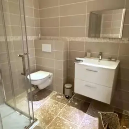Charmante Petite Maison * أنتيب